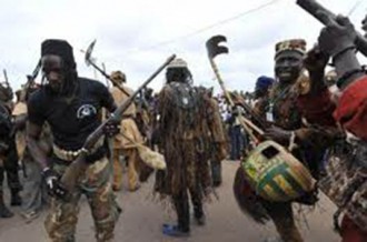 Côte d'Ivoire : Le gouvernement annonce la réorganisation des « Dozos »